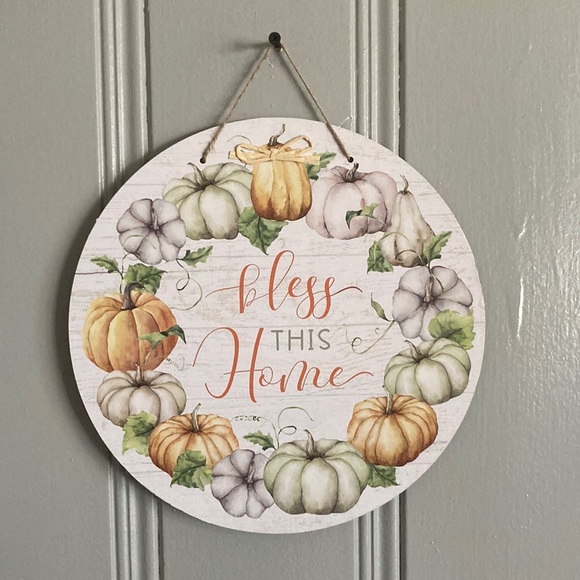 🆕 Slatted Wood Round BLESS THIS HOME Fall Wall Decoration Sign w/ Pumpkins 🎃 - Picture 4 of 7